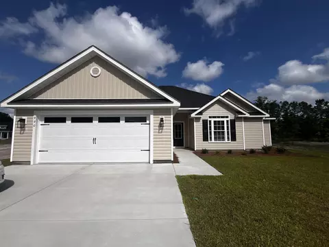 990 Inglewood Dr, Loris, SC 29569