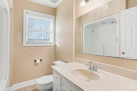 Bath - 1897 Heritage Rd, Loris, SC 29569 photo 2 of 2