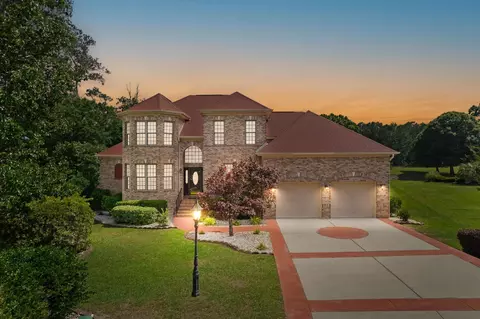 567 NW Fairburn Ct, Calabash, NC 28467
