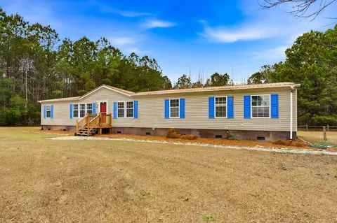 181 E V Rd, Loris, SC 29569