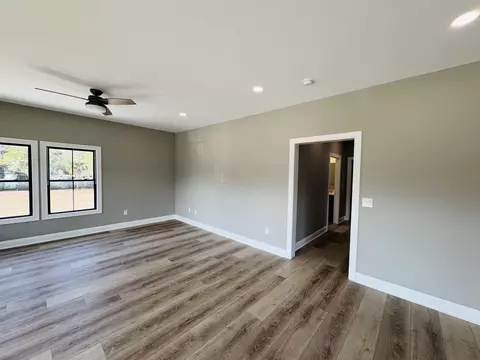 Living - 825 Commanders Island Dr, Georgetown, SC 29440 photo 2 of 3