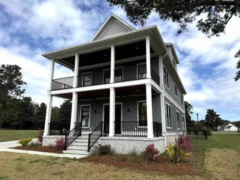 Exterior - 825 Commanders Island Dr, Georgetown, SC 29440 photo 7 of 10