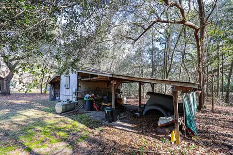 Exterior - 1046 Holt Rd, Conway, SC 29526 photo 3 of 5