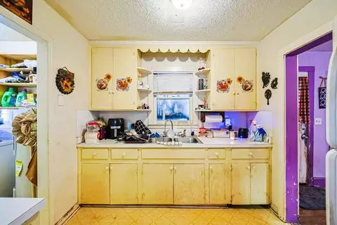 Kitchen - 1046 Holt Rd, Conway, SC 29526 photo 3 of 3