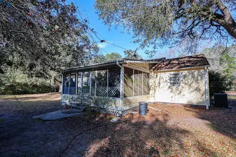 Exterior - 1046 Holt Rd, Conway, SC 29526 photo 2 of 5