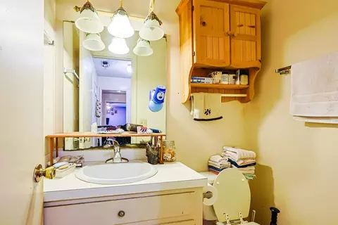 Bath - 1046 Holt Rd, Conway, SC 29526 photo 2 of 2