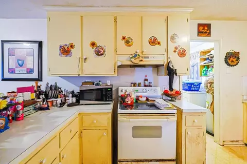 Kitchen - 1046 Holt Rd, Conway, SC 29526 photo 2 of 3