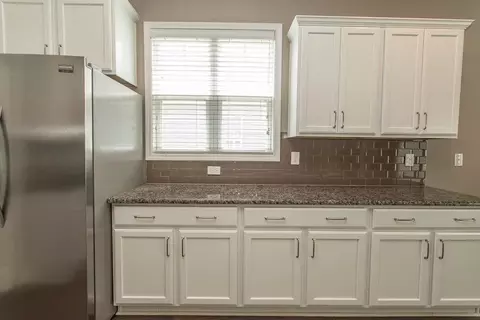 Kitchen - 372 Firenze Loop, Myrtle Beach, SC 29579 photo 4 of 4