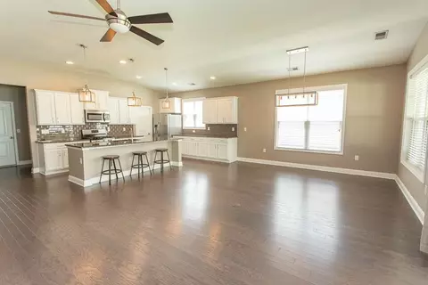 Living - 372 Firenze Loop, Myrtle Beach, SC 29579 photo 5 of 6