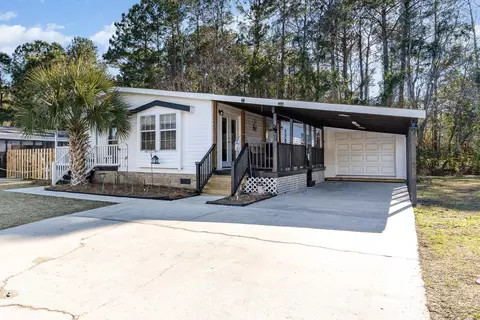 706 Oliver Dr, Murrells Inlet, SC 29576