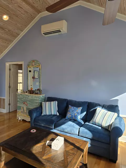 613 N 7th Ave, Surfside Beach, SC 29575 photo 3