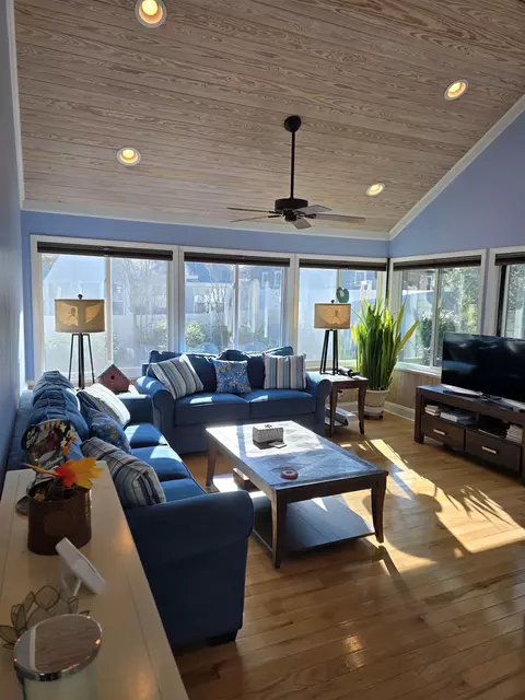 613 N 7th Ave, Surfside Beach, SC 29575 photo 2