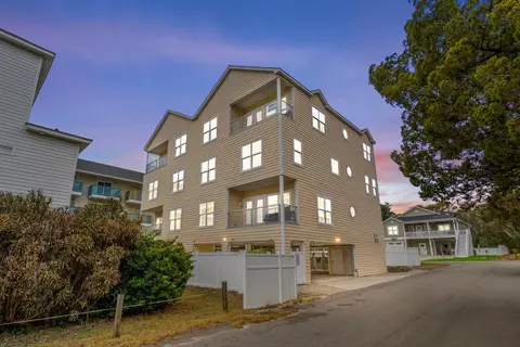 301 Johnson St, North Myrtle Beach, SC 29582