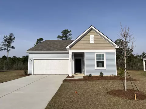 472 Castillo Dr, Loris, SC 29569