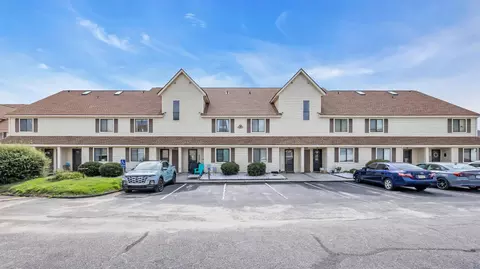 510 Fairwood Lakes Dr #20F, Myrtle Beach, SC 29588