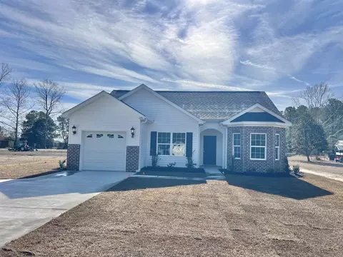 1190 Log Cabin Rd, Loris, SC 29569