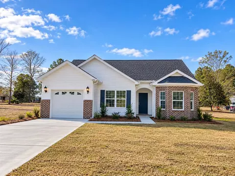 1190 Log Cabin Rd, Loris, SC 29569