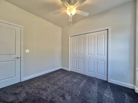 Bedroom - 1204 Log Cabin Rd, Loris, SC 29569 photo 4 of 5