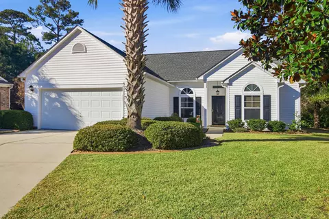 4 Guillemont Ct, Murrells Inlet, SC 29576
