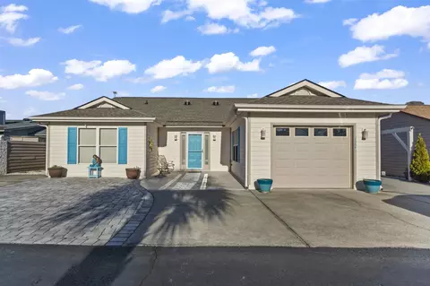 622 Persimmon Ln, North Myrtle Beach, SC 29582