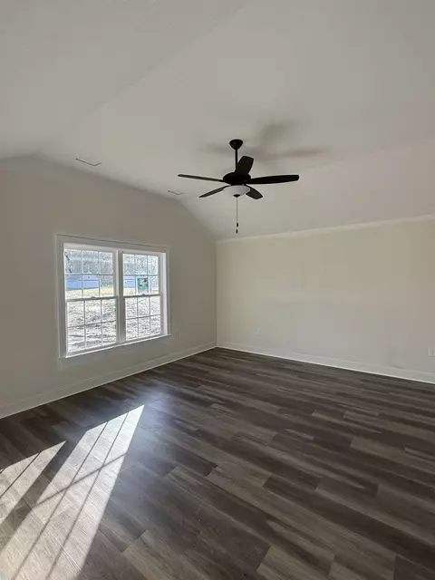 Living - 370 Three Curve Rd, Loris, SC 29569 photo 4 of 4