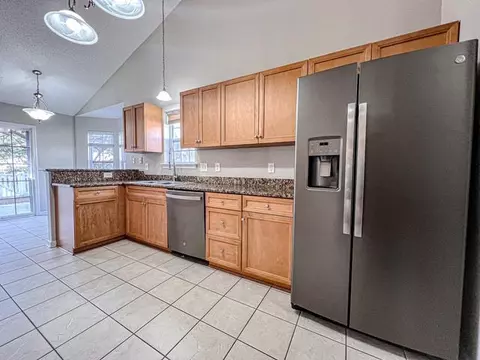 Kitchen - 199 Sugar Mill Loop, Myrtle Beach, SC 29588 photo 1 of 2
