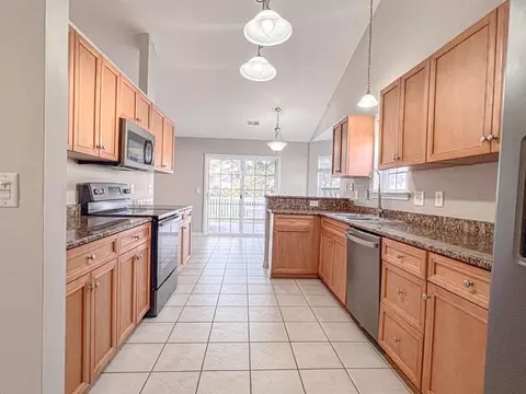 Kitchen - 199 Sugar Mill Loop, Myrtle Beach, SC 29588 photo 2 of 2