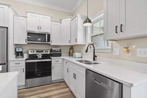 Kitchen - 3394 Dusty Rd, Loris, SC 29569 photo 4 of 5