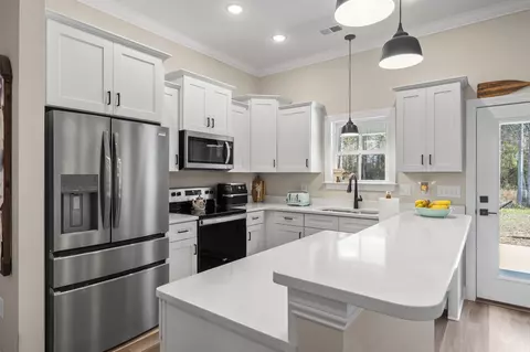 Kitchen - 3394 Dusty Rd, Loris, SC 29569 photo 2 of 5