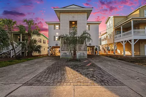 6210 Nixon St, North Myrtle Beach, SC 29582