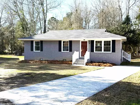 532 Palm Cir, Lake City, SC 29560