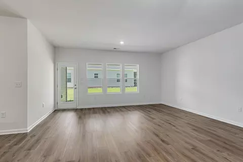 Living - 159 Bolsin Ct, Conway, SC 29526 photo 2 of 4