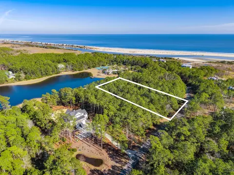 2781 Vanderbilt Blvd, Pawleys Island, SC 29585