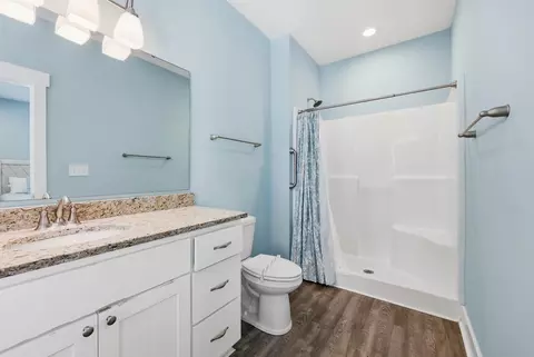 Bath - 112 B 11th Ave S, Surfside Beach, SC 29575 photo 3 of 4