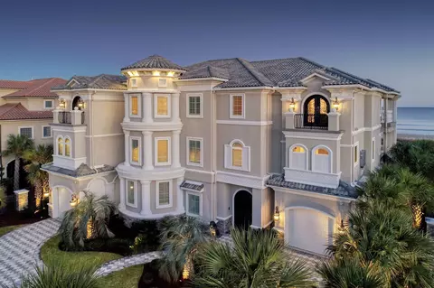 8908 N Ocean Blvd, Myrtle Beach, SC 29572