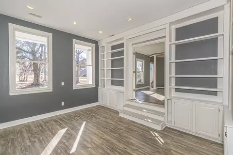 Living - 259 Dunbarton Ln, Conway, SC 29526 photo 2 of 8