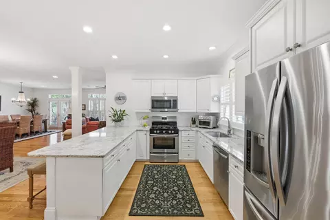 Kitchen - 213 Old Carriage Loop, Georgetown, SC 29440 photo 3 of 3