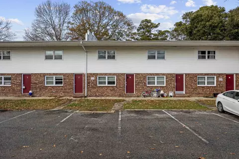 906 3rd Ave N, Myrtle Beach, SC 29577