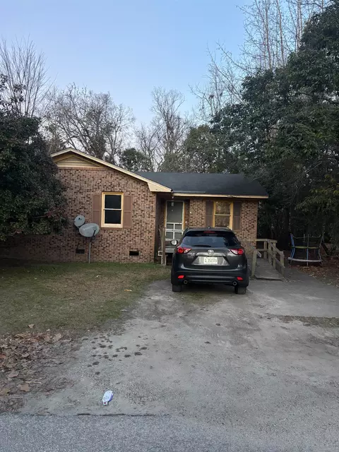 323 Edward Ave, Darlington, SC 29532