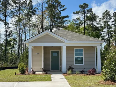 236 Ashworth Dr, Tabor City, NC 28463
