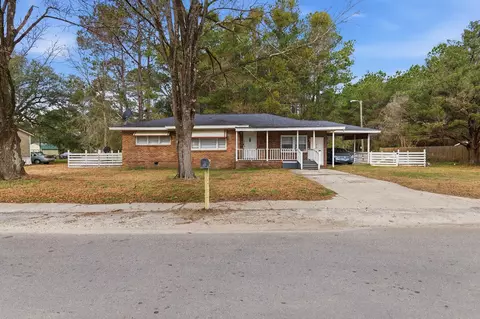 412 Jones Ave, Andrews, SC 29510