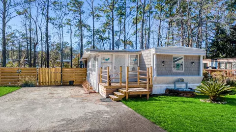 154 Offshore Dr, Murrells Inlet, SC 29576