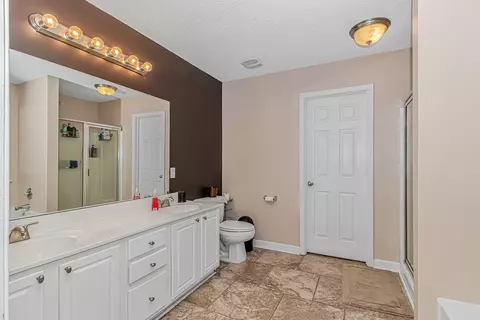 Bath - 143 Clovis Cir, Myrtle Beach, SC 29579 photo 2 of 4