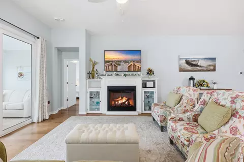 Living - 5152 Stockyard Loop, Myrtle Beach, SC 29588 photo 2 of 3