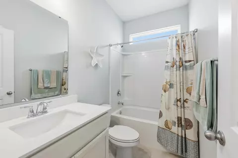 Bath - 5152 Stockyard Loop, Myrtle Beach, SC 29588 photo 1 of 2