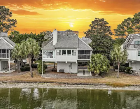24 Frigate Ct, Pawleys Island, SC 29585