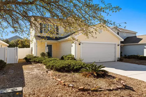 877 Silvercrest Dr, Myrtle Beach, SC 29579