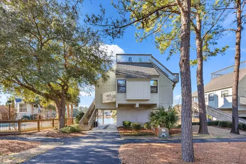 100 Oyster Catcher Pl, Pawleys Island, SC 29585