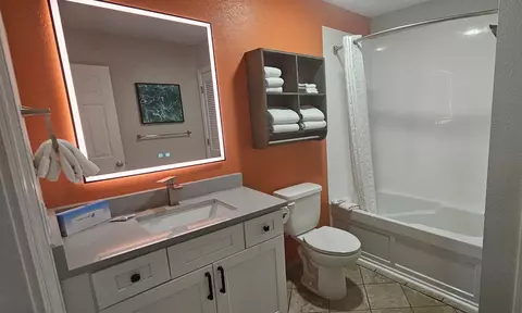 Bath - 218 Double Eagle Dr, Surfside Beach, SC 29575 photo 2 of 2