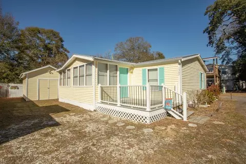1567 Park Ln, Murrells Inlet, SC 29576
